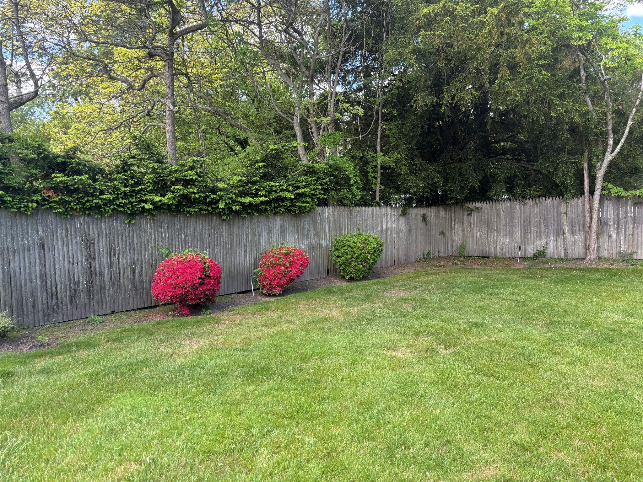 60 Hewitt Boulevard, Center Moriches, New York image 15