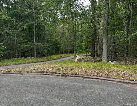 Vacant Land For Sale - Lot 13 Florence Drive<br/> Somers, NY 10541