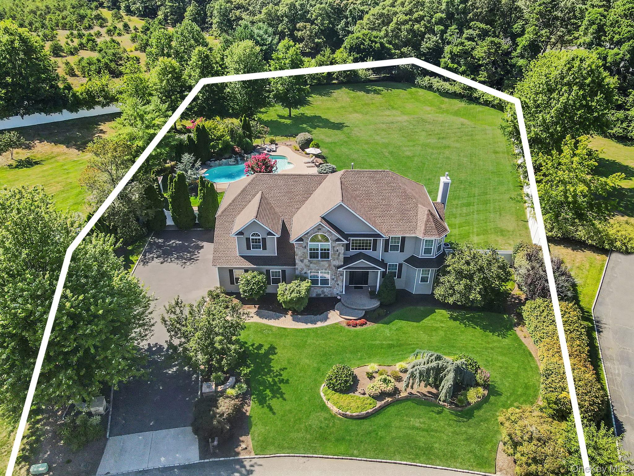 8 Monticello Drive
