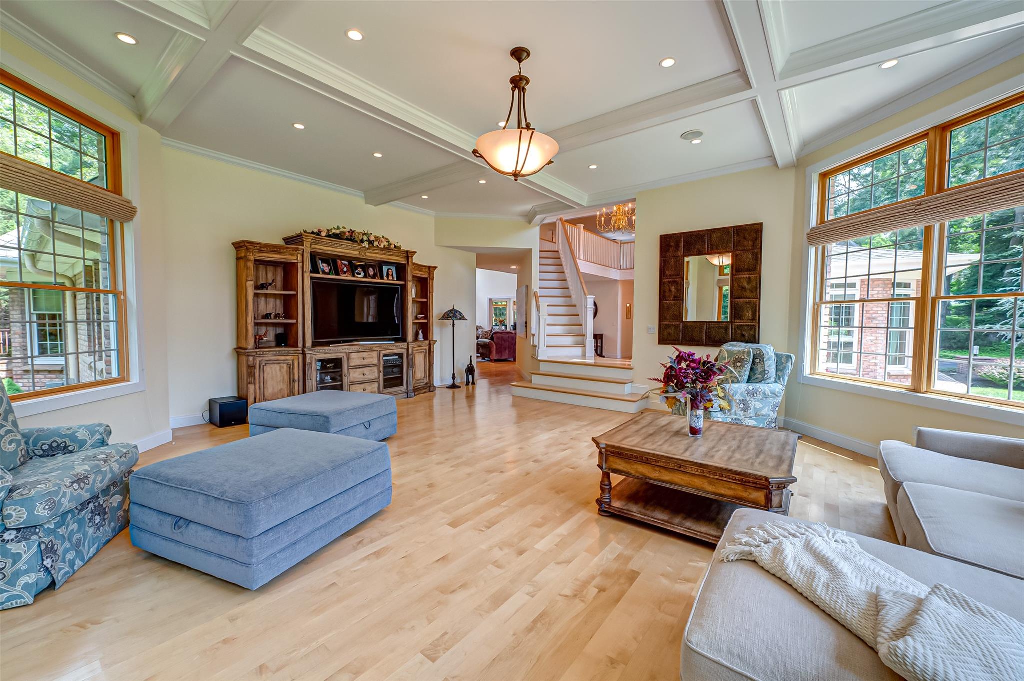 14 Eagle Landing Lndg, Mount Sinai, New York image 8