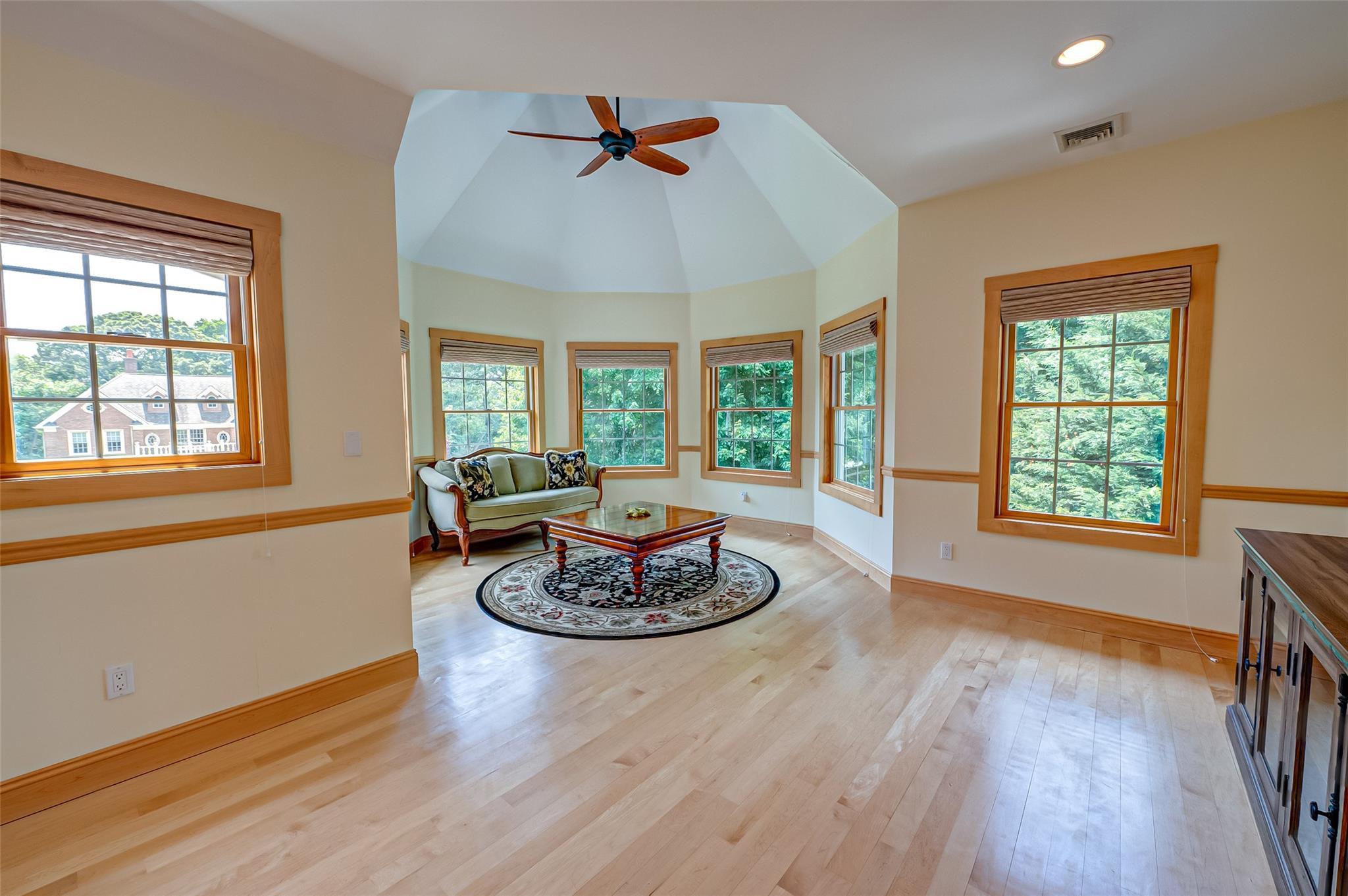 14 Eagle Landing Lndg, Mount Sinai, New York image 33