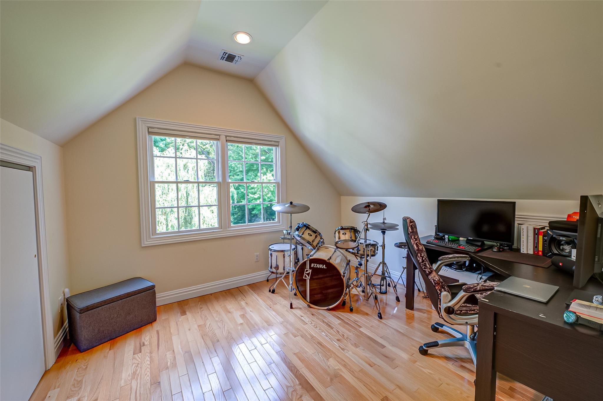 14 Eagle Landing Lndg, Mount Sinai, New York image 29