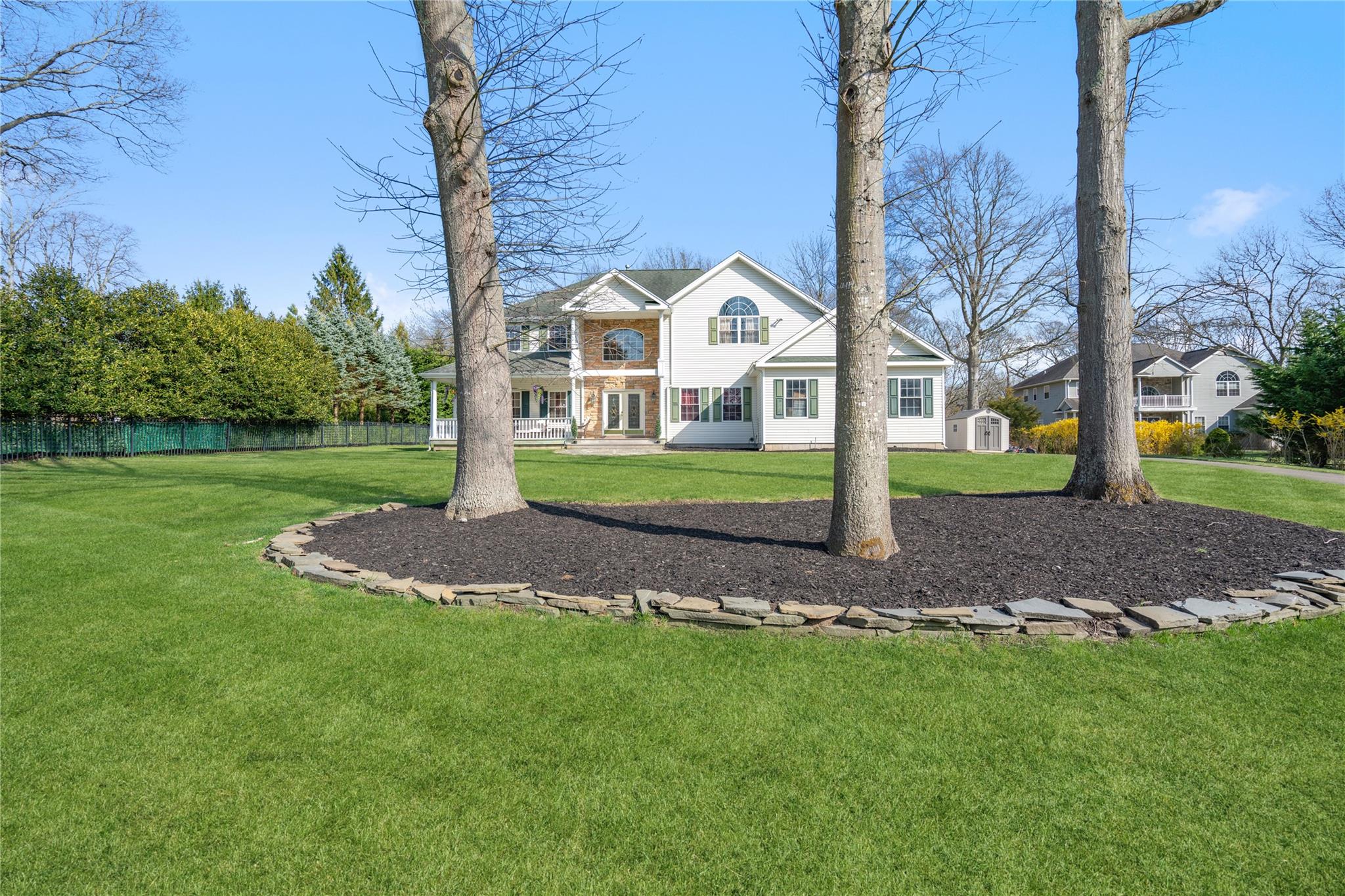 21 Moss Creek Lane, East Patchogue, Florida image 5