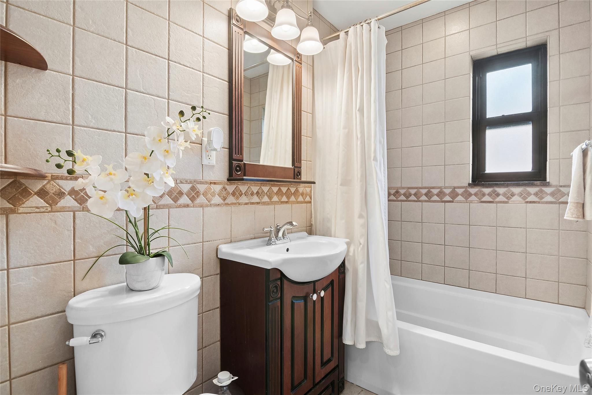 1640 160th Street 6113