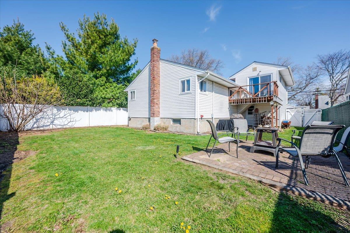 242 Elizabeth Avenue, Oceanside, New York image 24