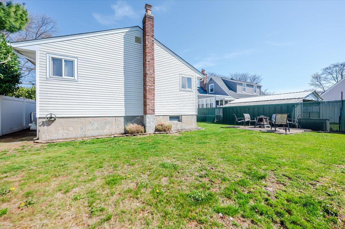 242 Elizabeth Avenue, Oceanside, New York image 23