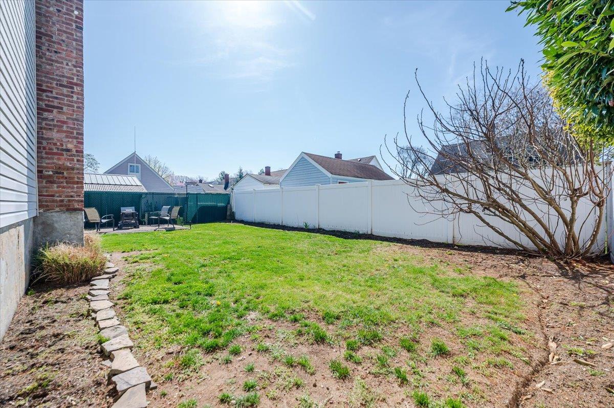 242 Elizabeth Avenue, Oceanside, New York image 22