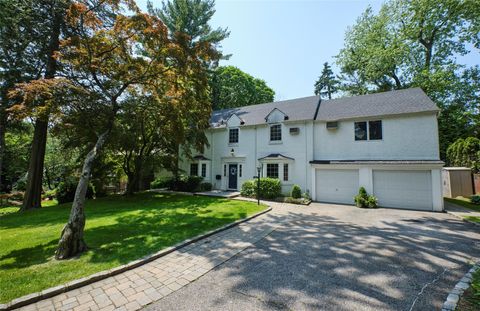 21 Deepdale Drive Manhasset NY 11030
