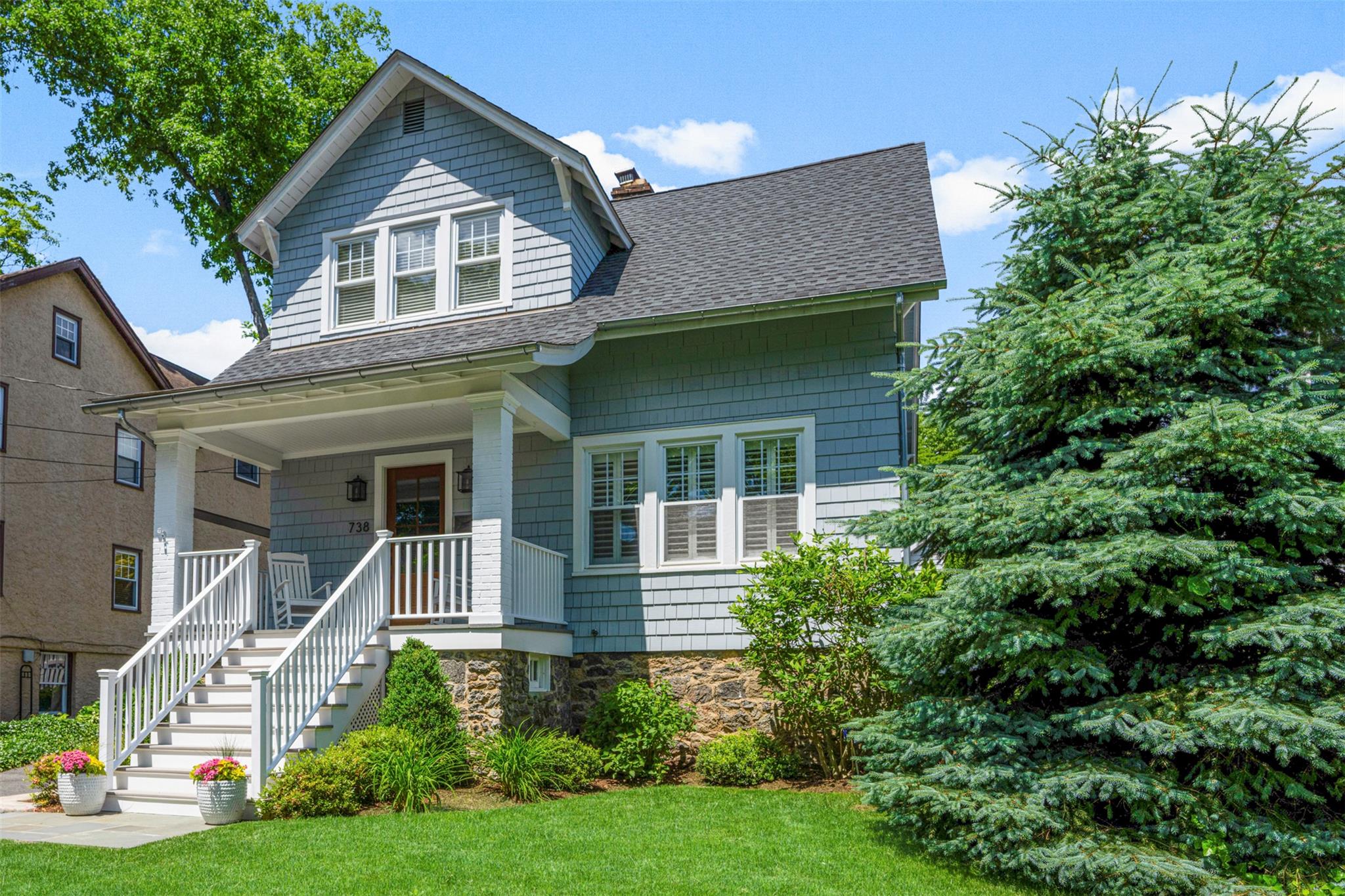 738 Forest Avenue, Larchmont, New York image 2