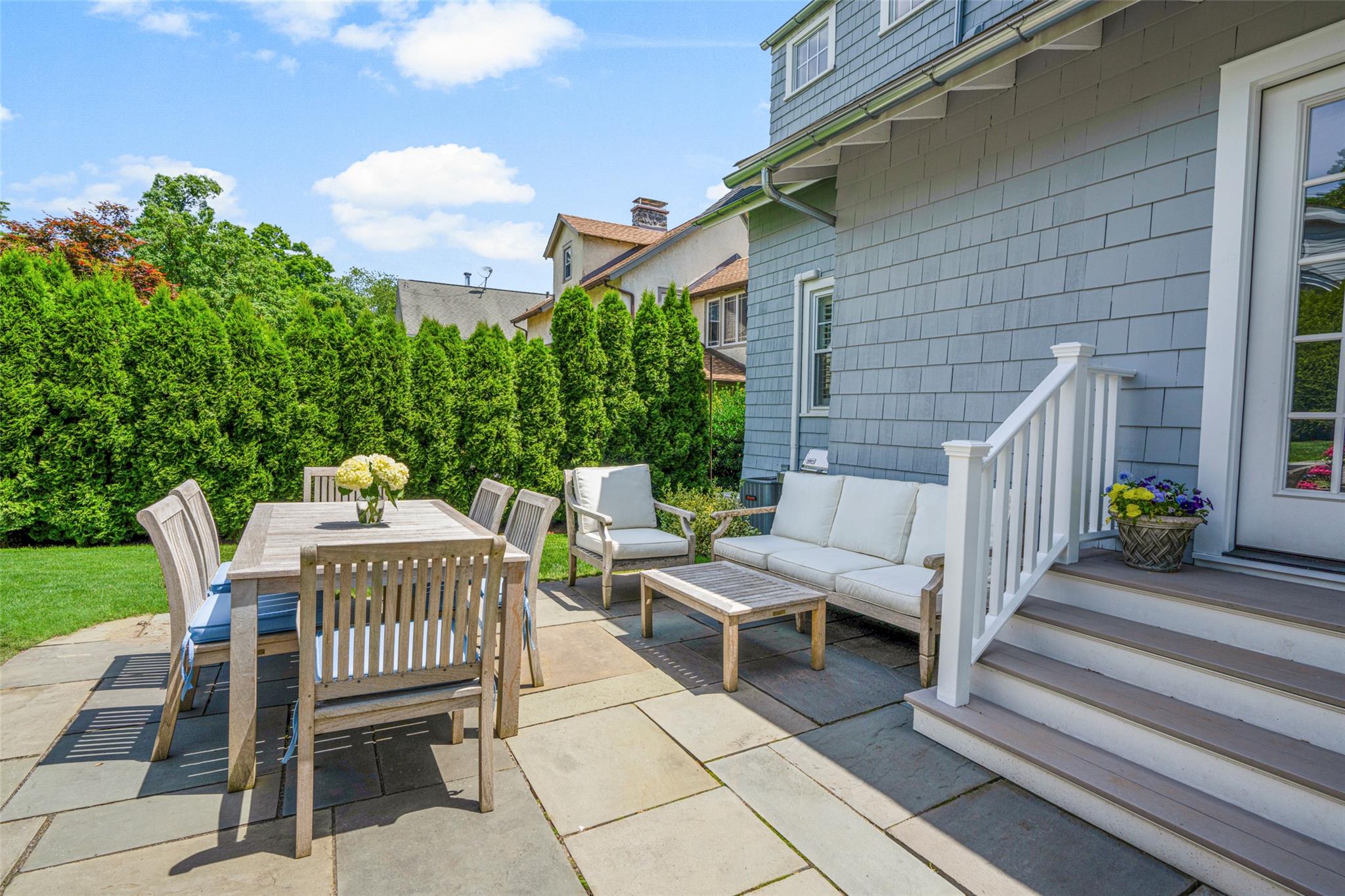 738 Forest Avenue, Larchmont, New York image 27
