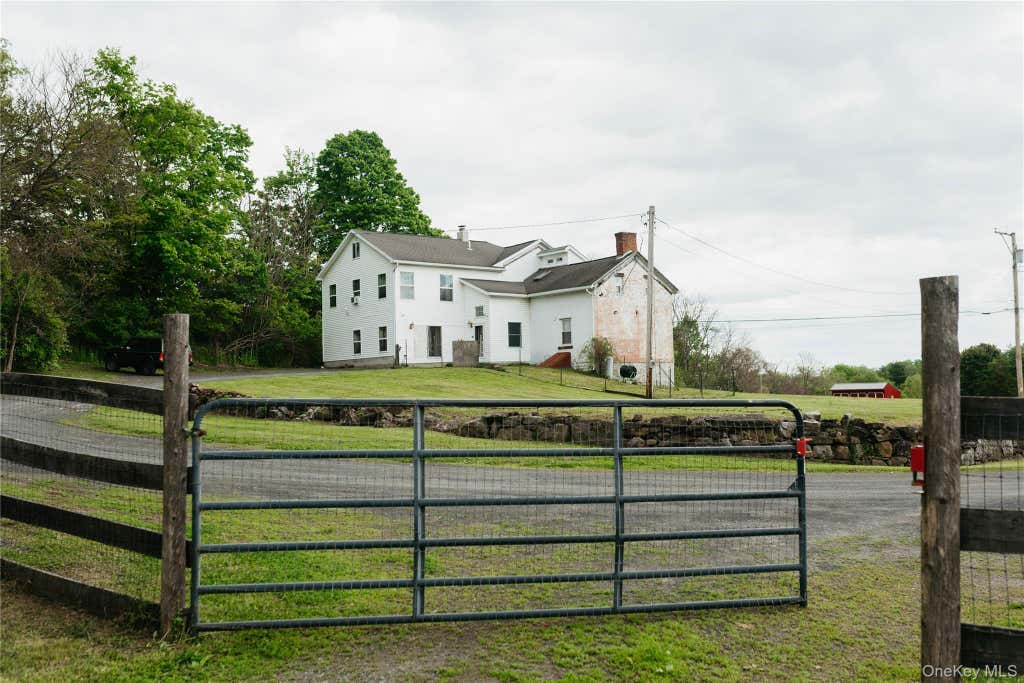 Photo of 1693 Route 32, Saugerties, NY 12477 (MLS # 1018821)