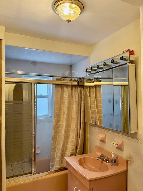 221-14 114th Road, New York, New York image 11