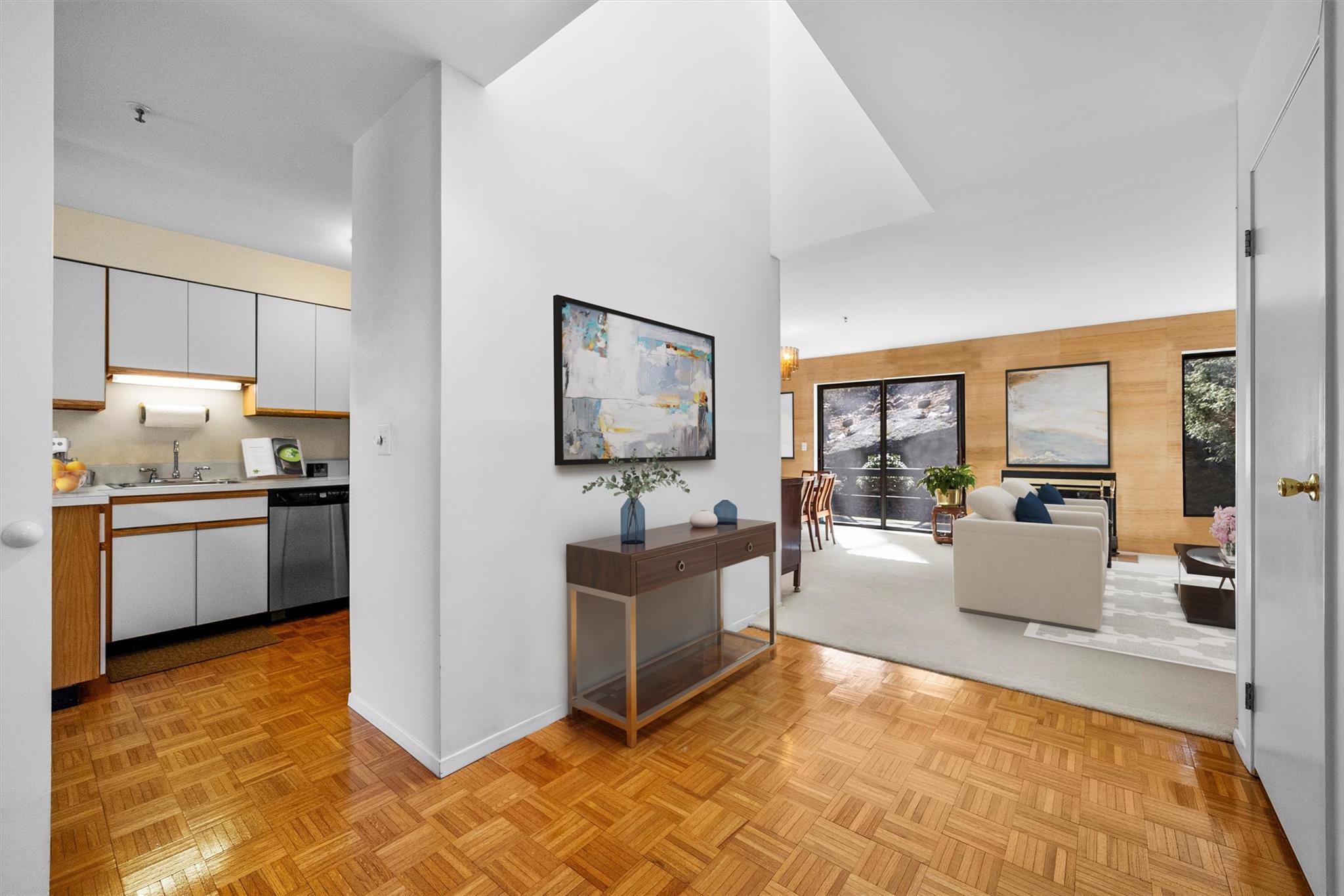 133 Stone Oaks Drive, Hartsdale, New York image 4