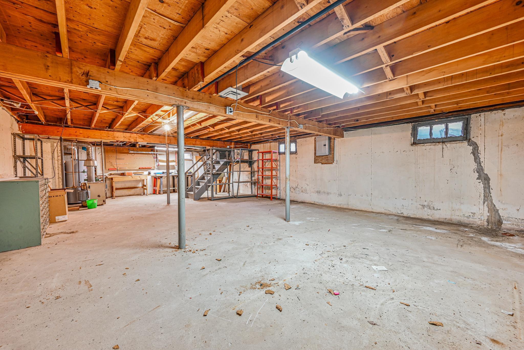 65 Thadford Street, East Northport, New York image 24
