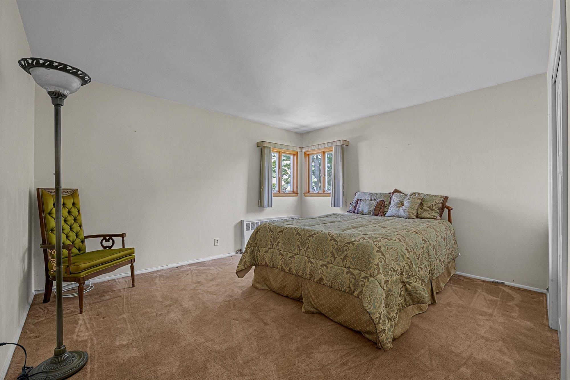 116 Intervale Avenue, Farmingdale, New York image 9
