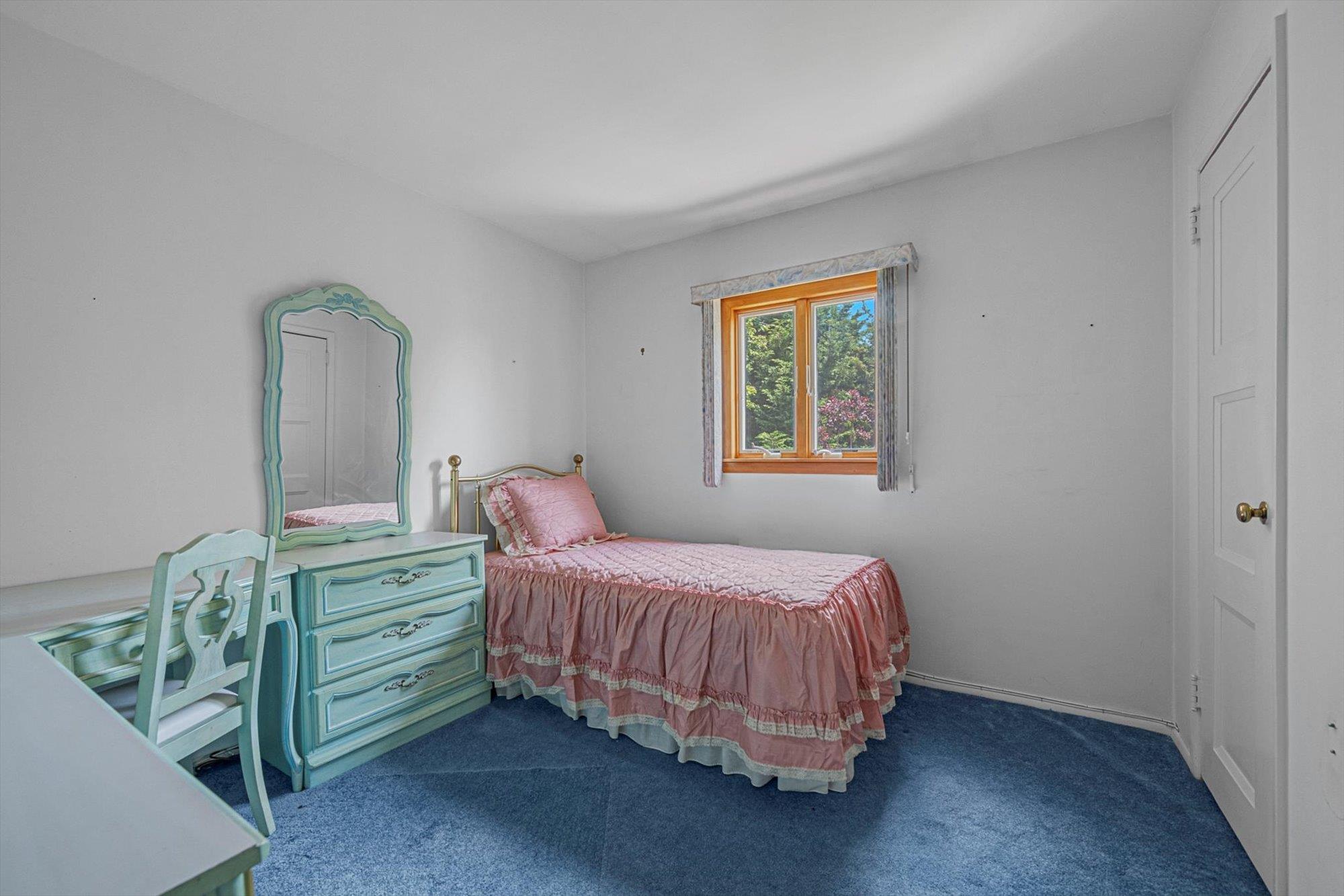 116 Intervale Avenue, Farmingdale, New York image 10