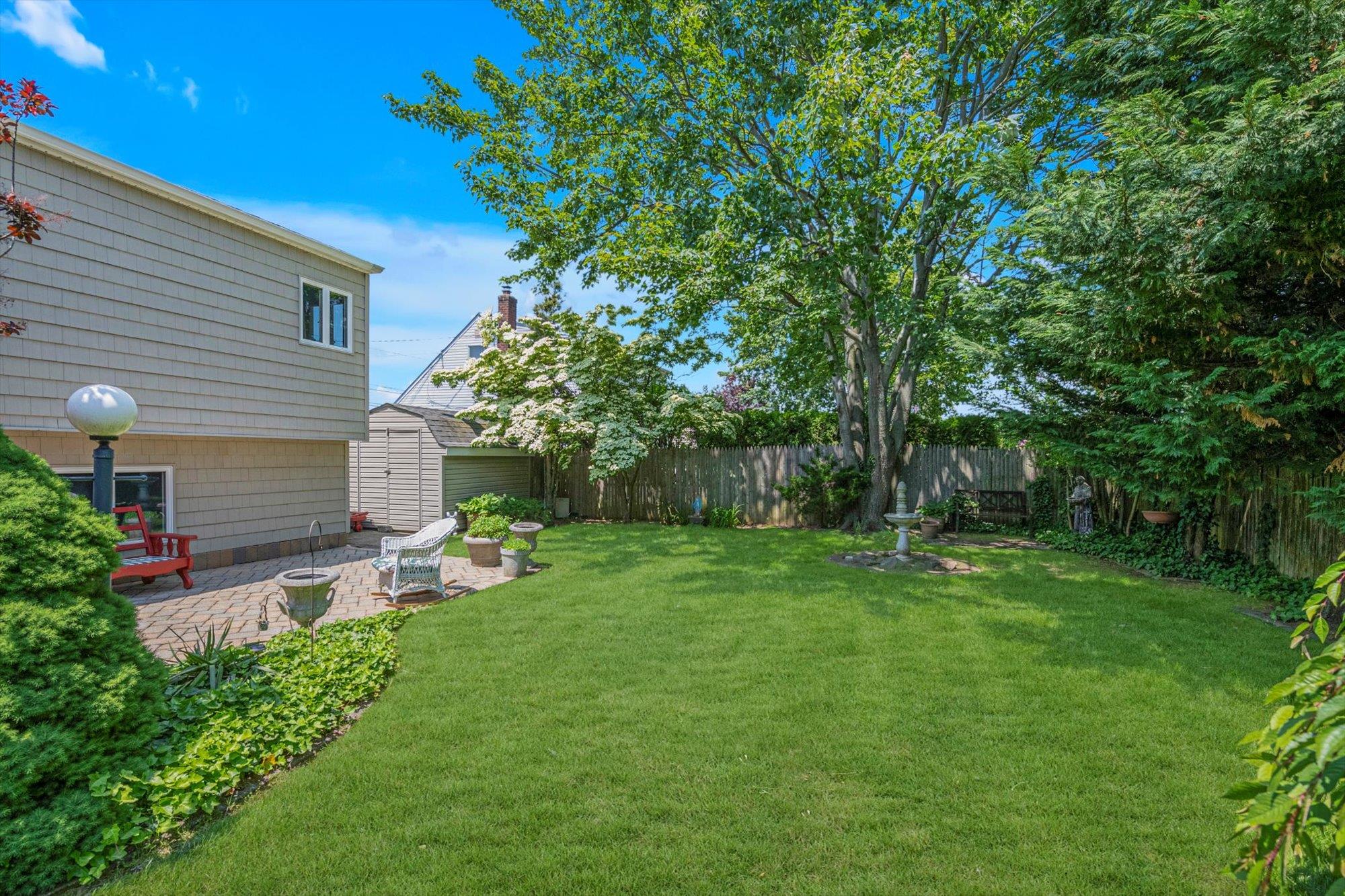 116 Intervale Avenue, Farmingdale, New York image 17