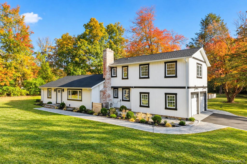 Photo of 145 Smith Ridge Road, South Salem, NY 10590 (MLS # 1064566)