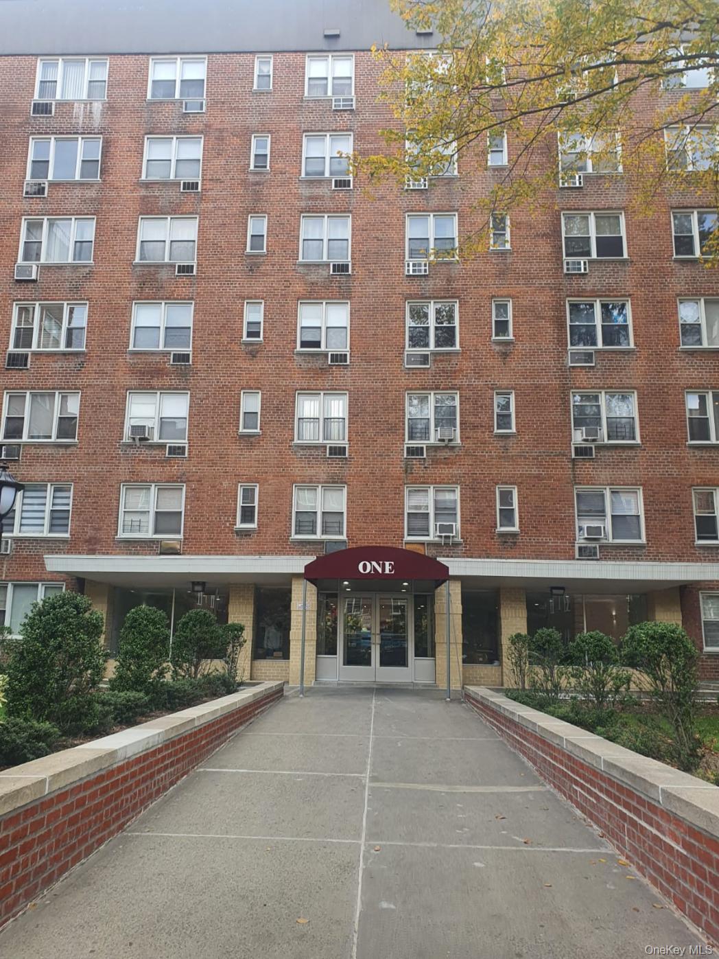 1 Sadore lane 3u