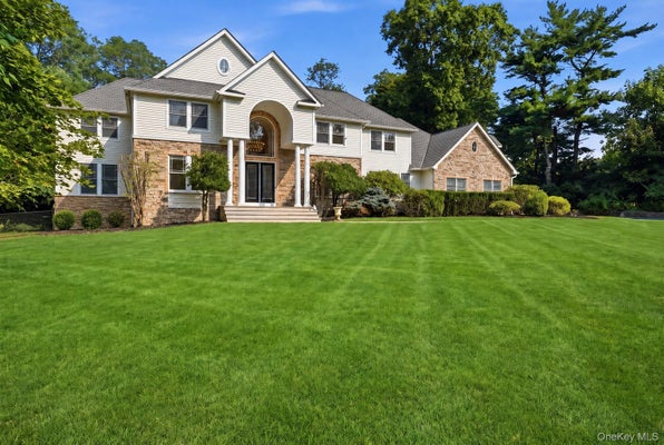 126 OLD FIELD RD, SETAUKET, NY 11733 - Image a8eb6e015fc2b9b68e03cebc9d317644/3120939372