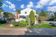 Rental Property at Commonwealth Boulevard 2, Bellerose, Queens, NY - Bedrooms: 1 
Bathrooms: 2 
Rooms: 3  - $2,500 MO.