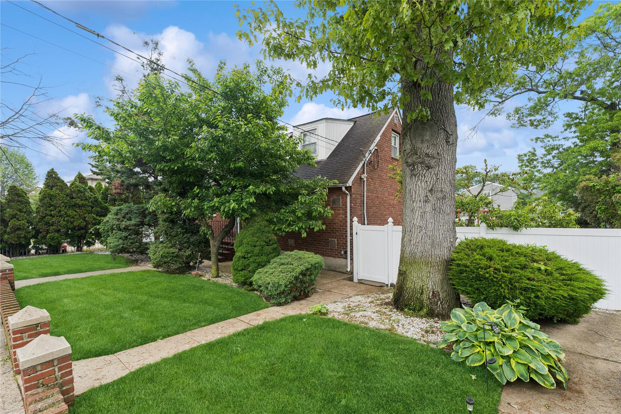 539 Keller Avenue, Elmont, New York image 2