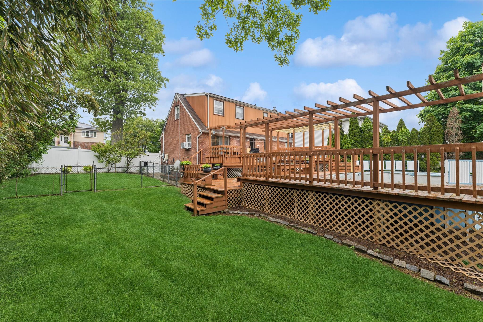 539 Keller Avenue, Elmont, New York image 15
