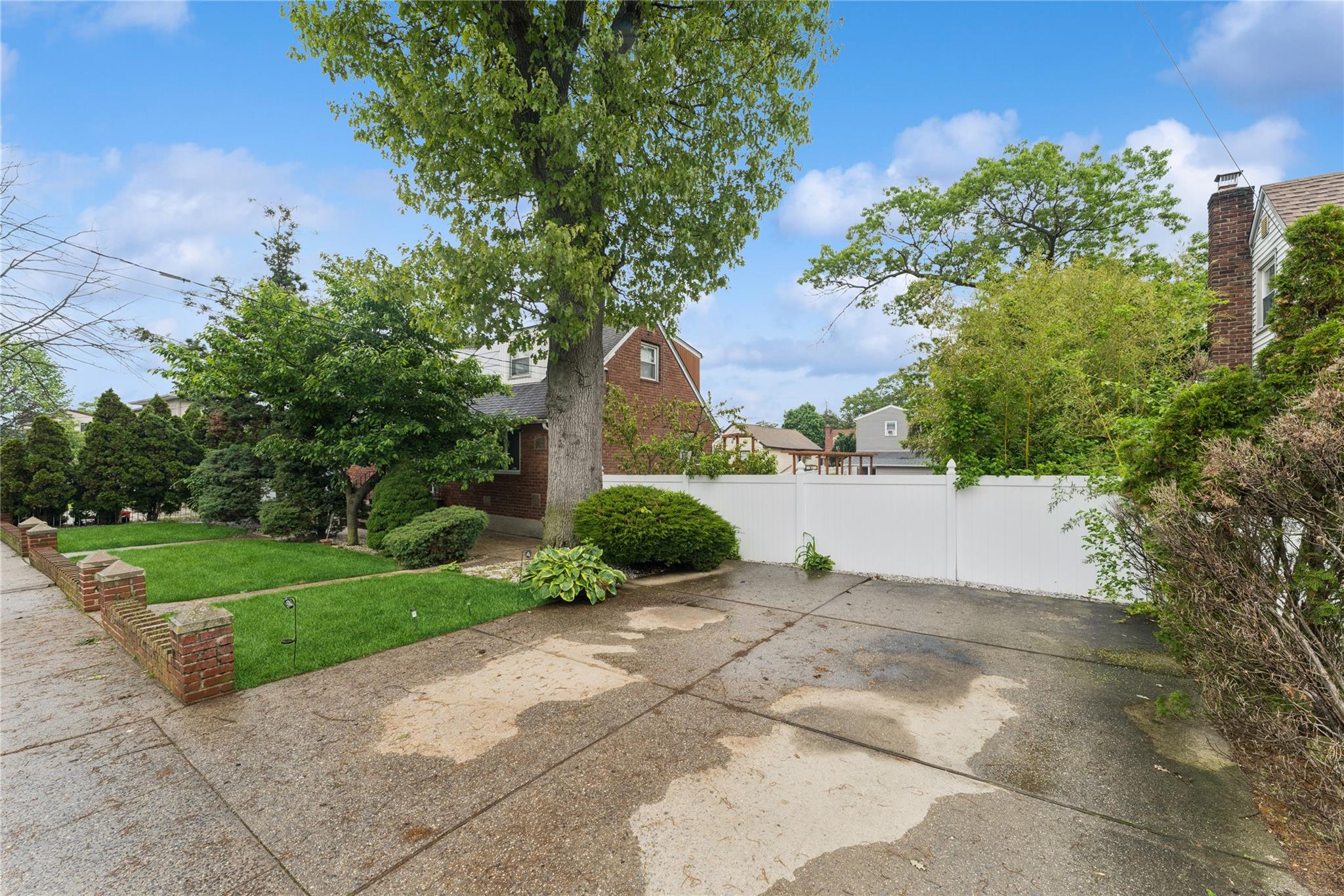 539 Keller Avenue, Elmont, New York image 17