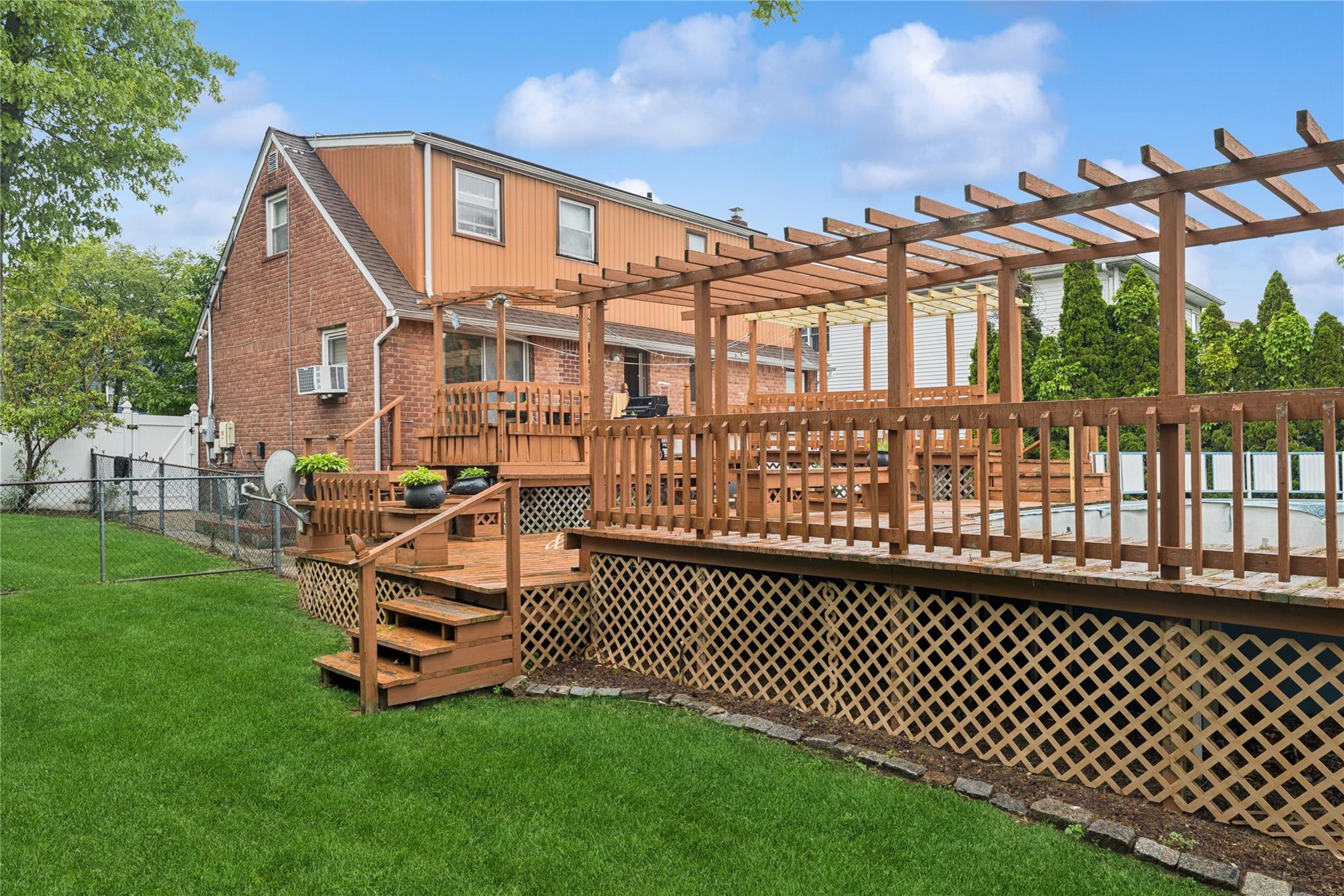 539 Keller Avenue, Elmont, New York image 14