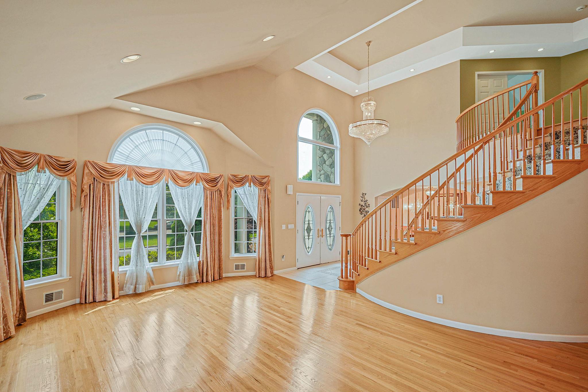 32 Casey Lane, Mount Sinai, New York image 5