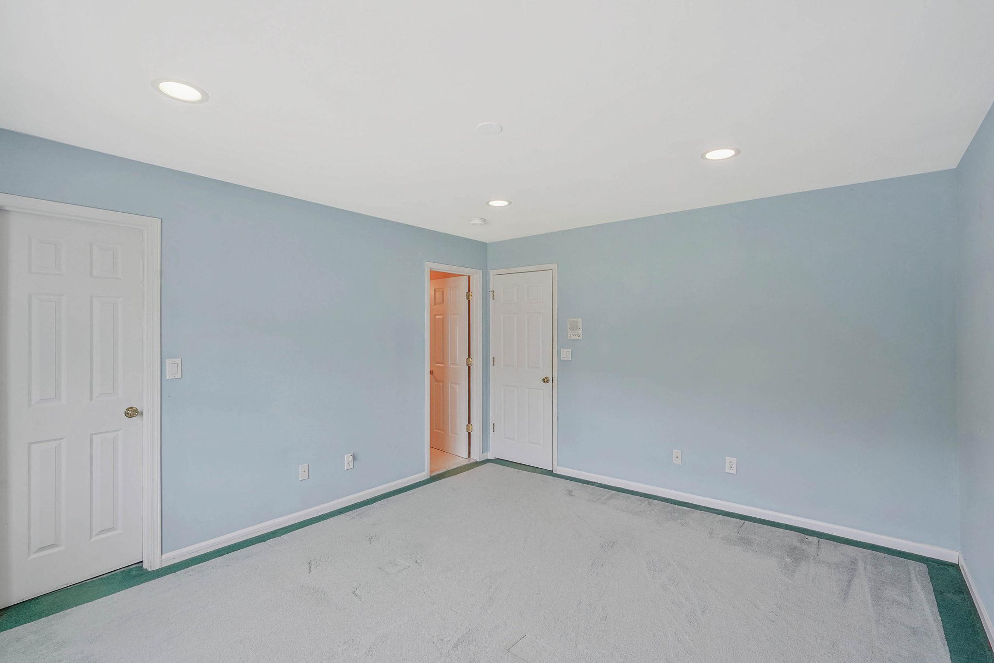 32 Casey Lane, Mount Sinai, New York image 24