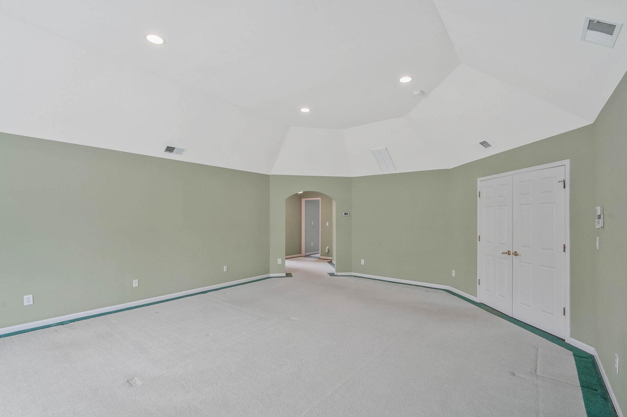 32 Casey Lane, Mount Sinai, New York image 18