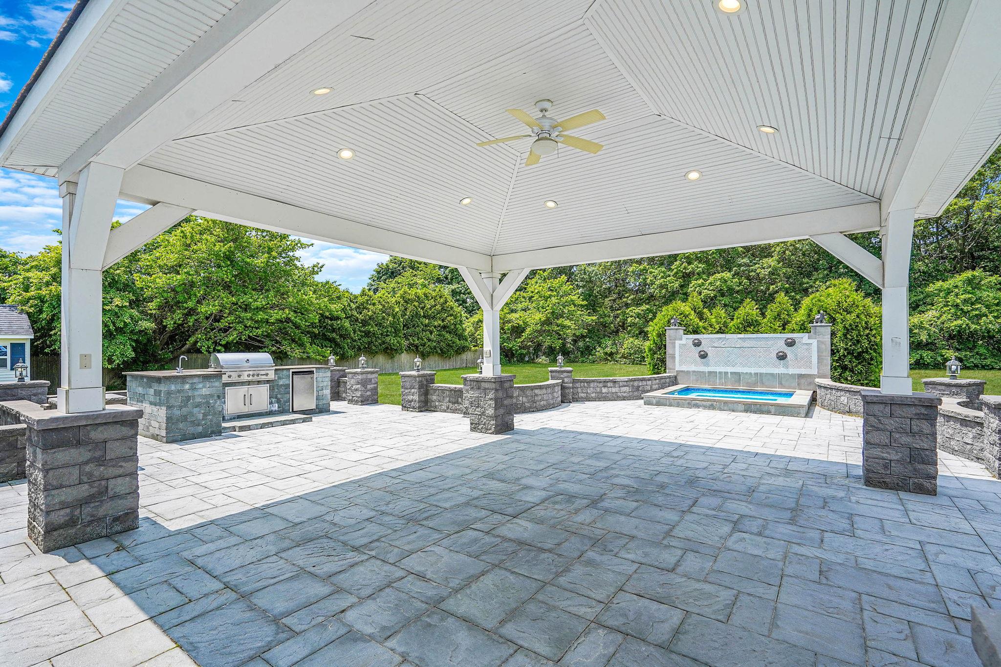 32 Casey Lane, Mount Sinai, New York image 38