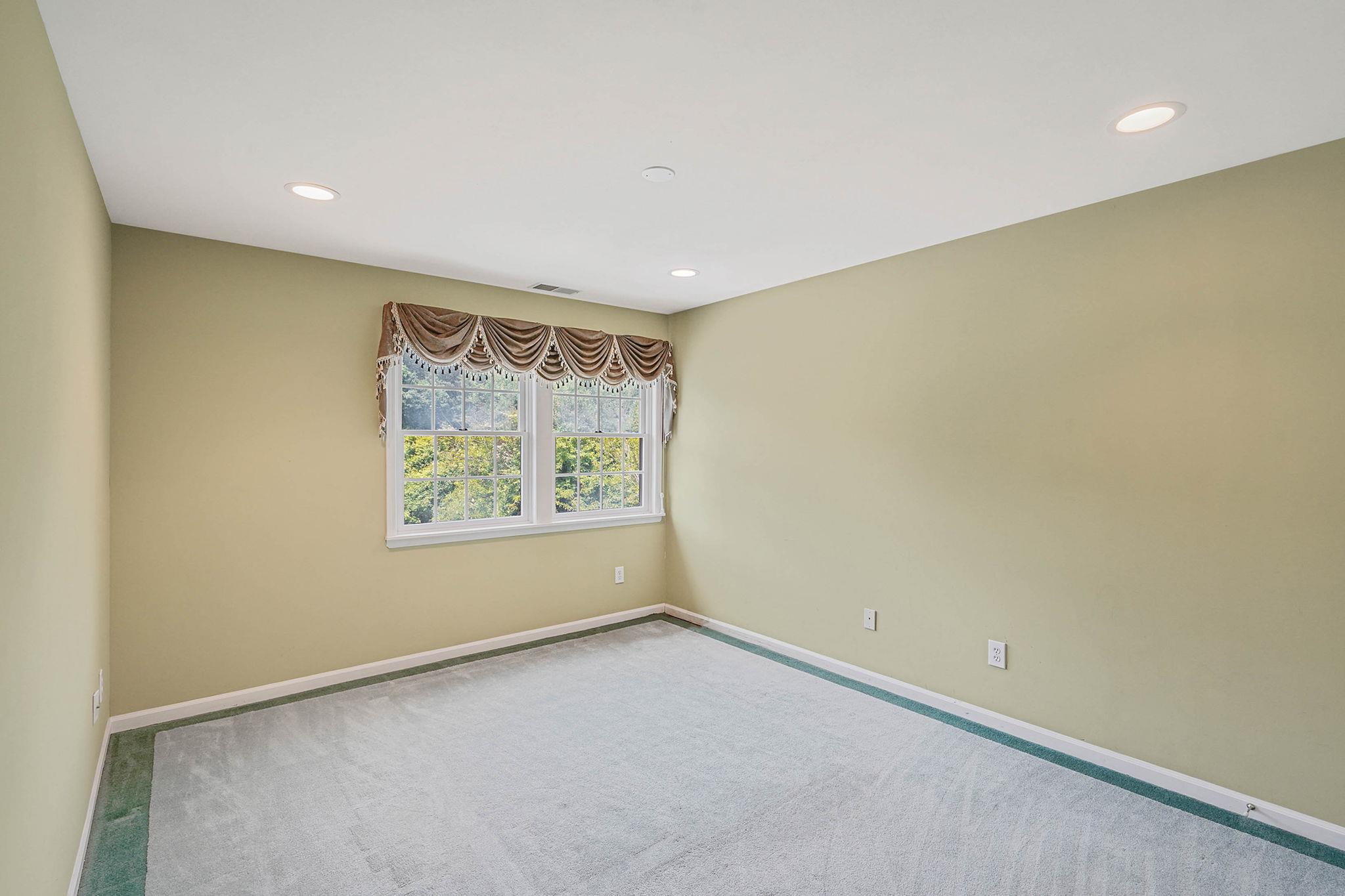 32 Casey Lane, Mount Sinai, New York image 26