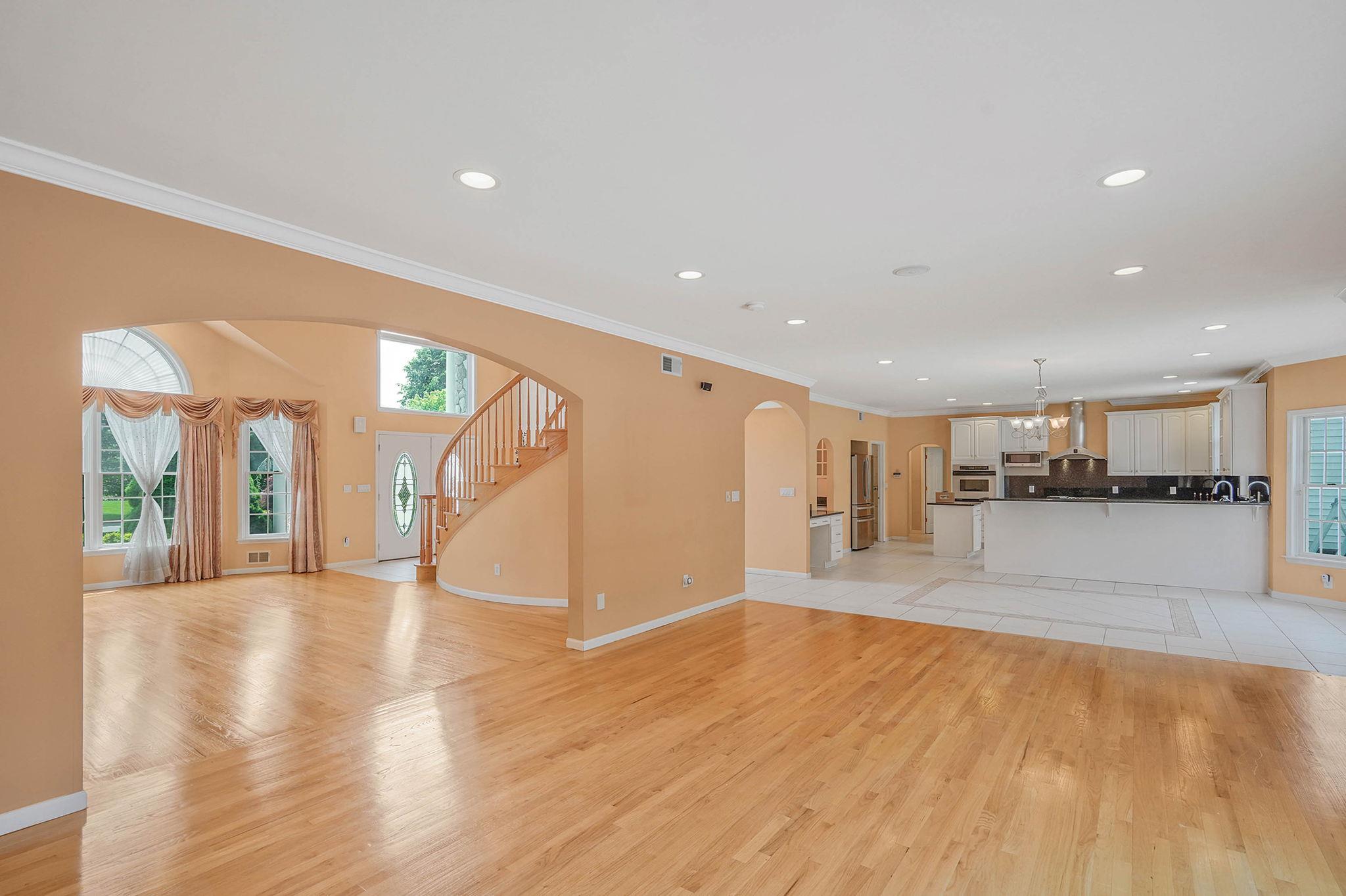 32 Casey Lane, Mount Sinai, New York image 9