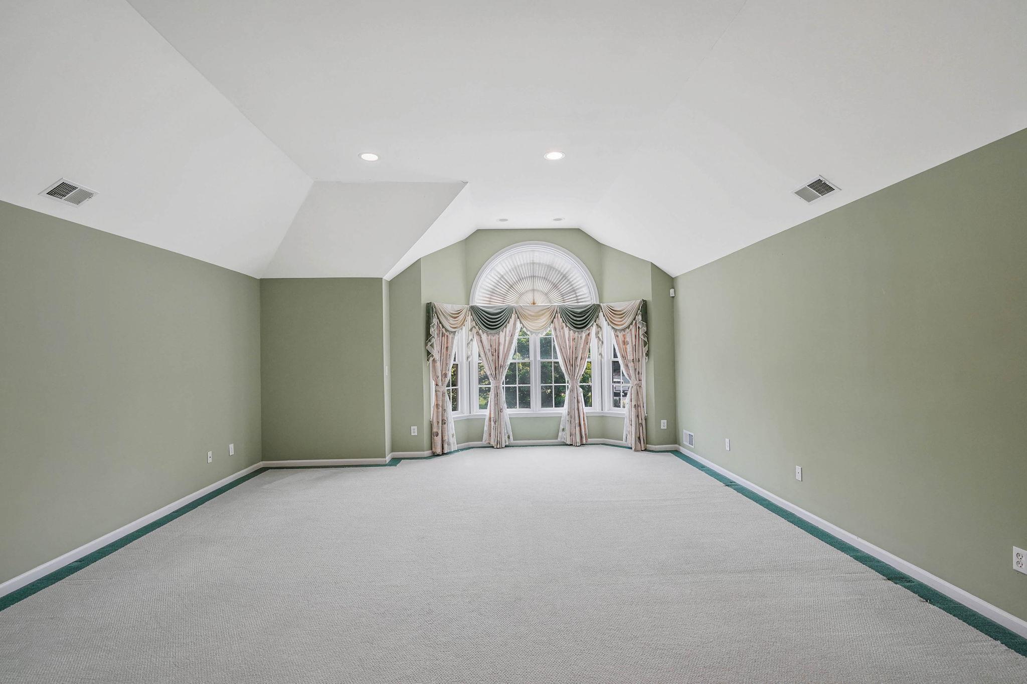 32 Casey Lane, Mount Sinai, New York image 17