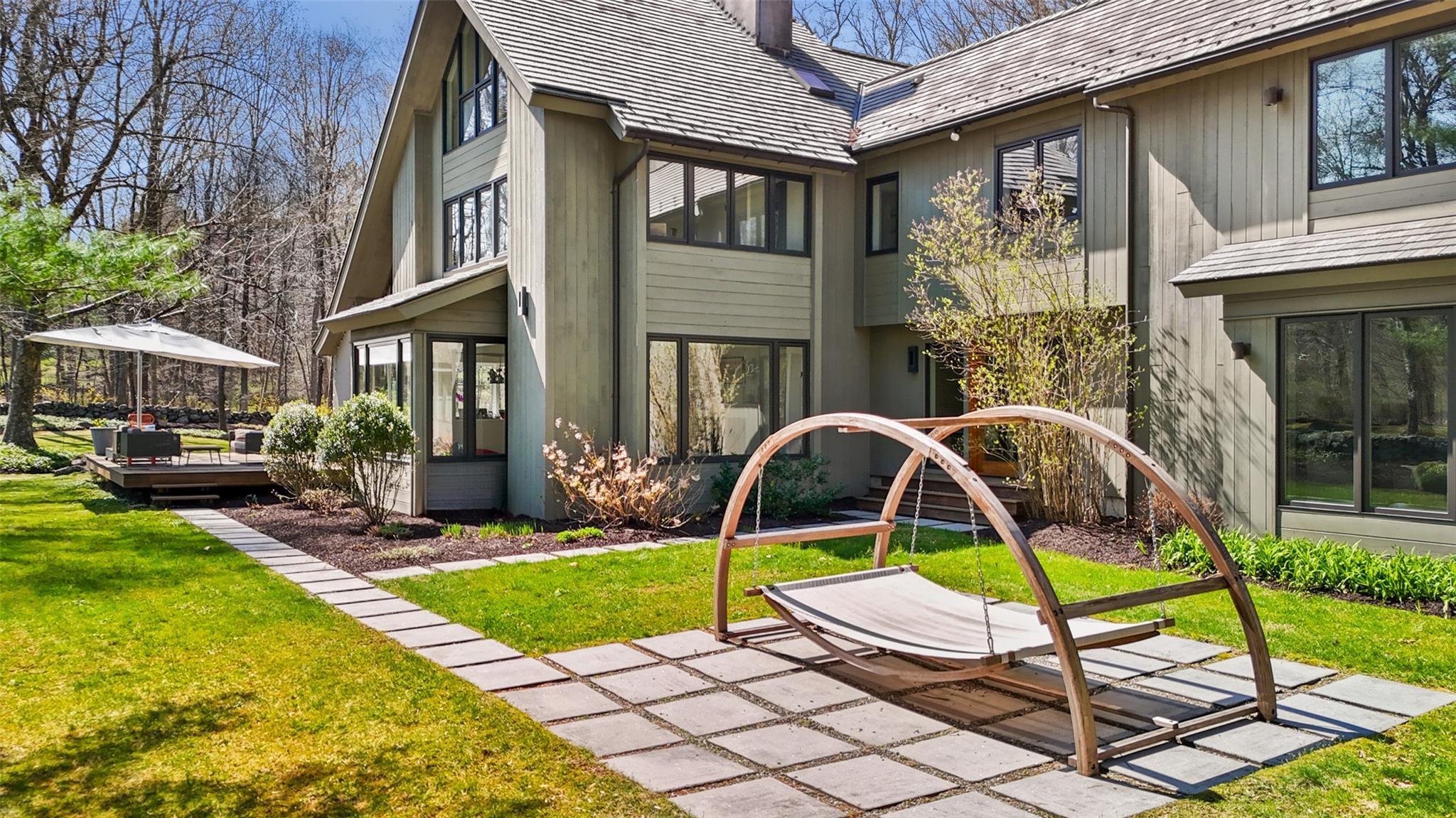 85 NW Girdle Ridge Road, Katonah, Florida image 3