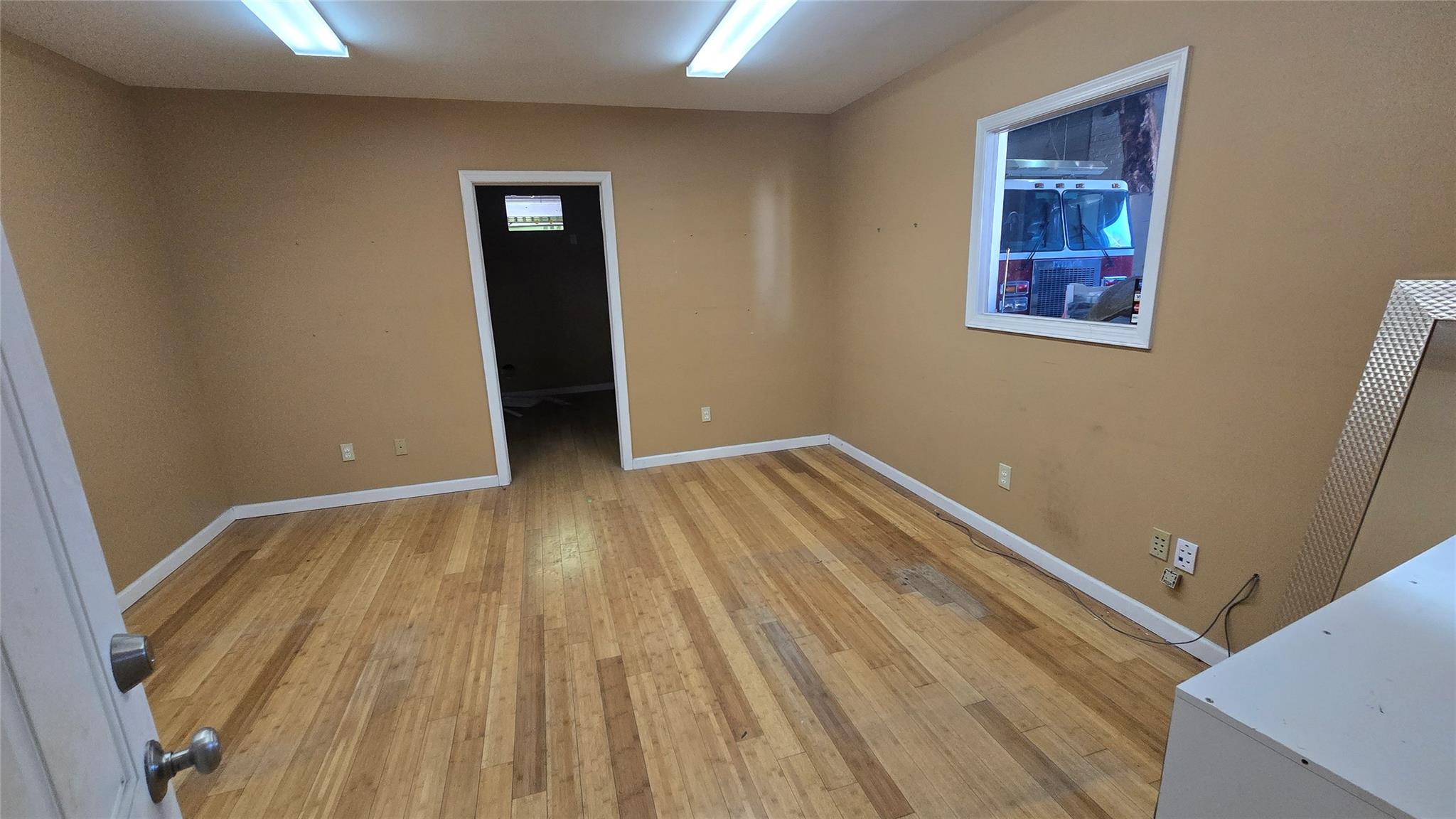 Oceanside, New York 11572, United States, ,Residential,Active,81058