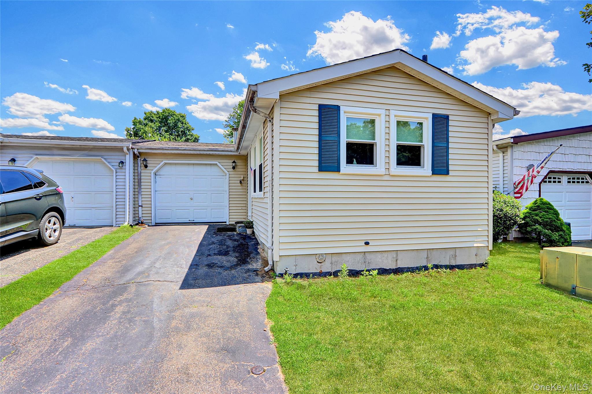 164 Village Circle W