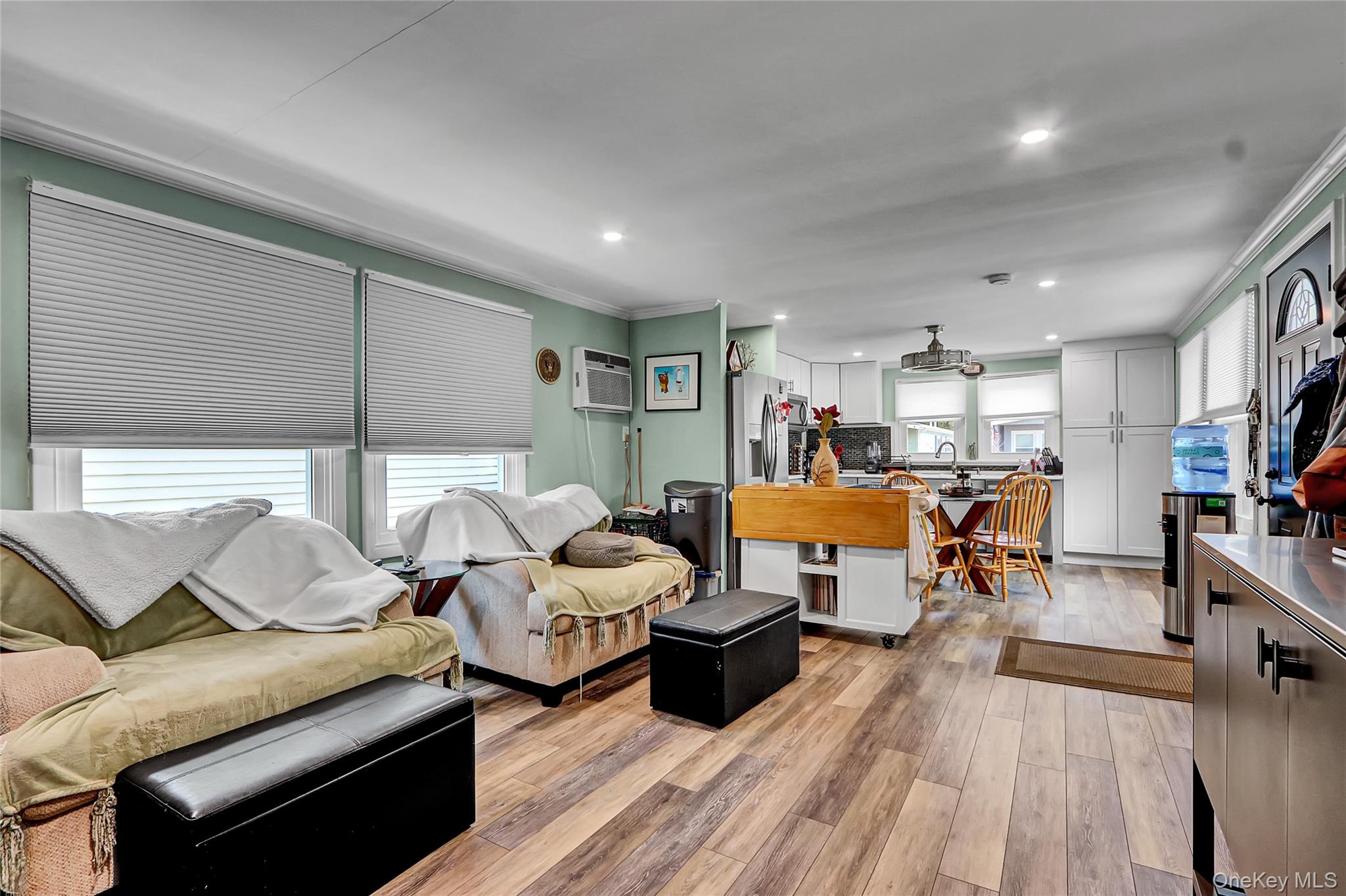 164 Village Circle W