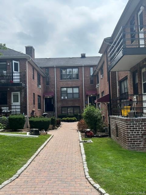 Apartment For Rent - 33 Van Wart Avenue<br/> White Plains, NY 10606
