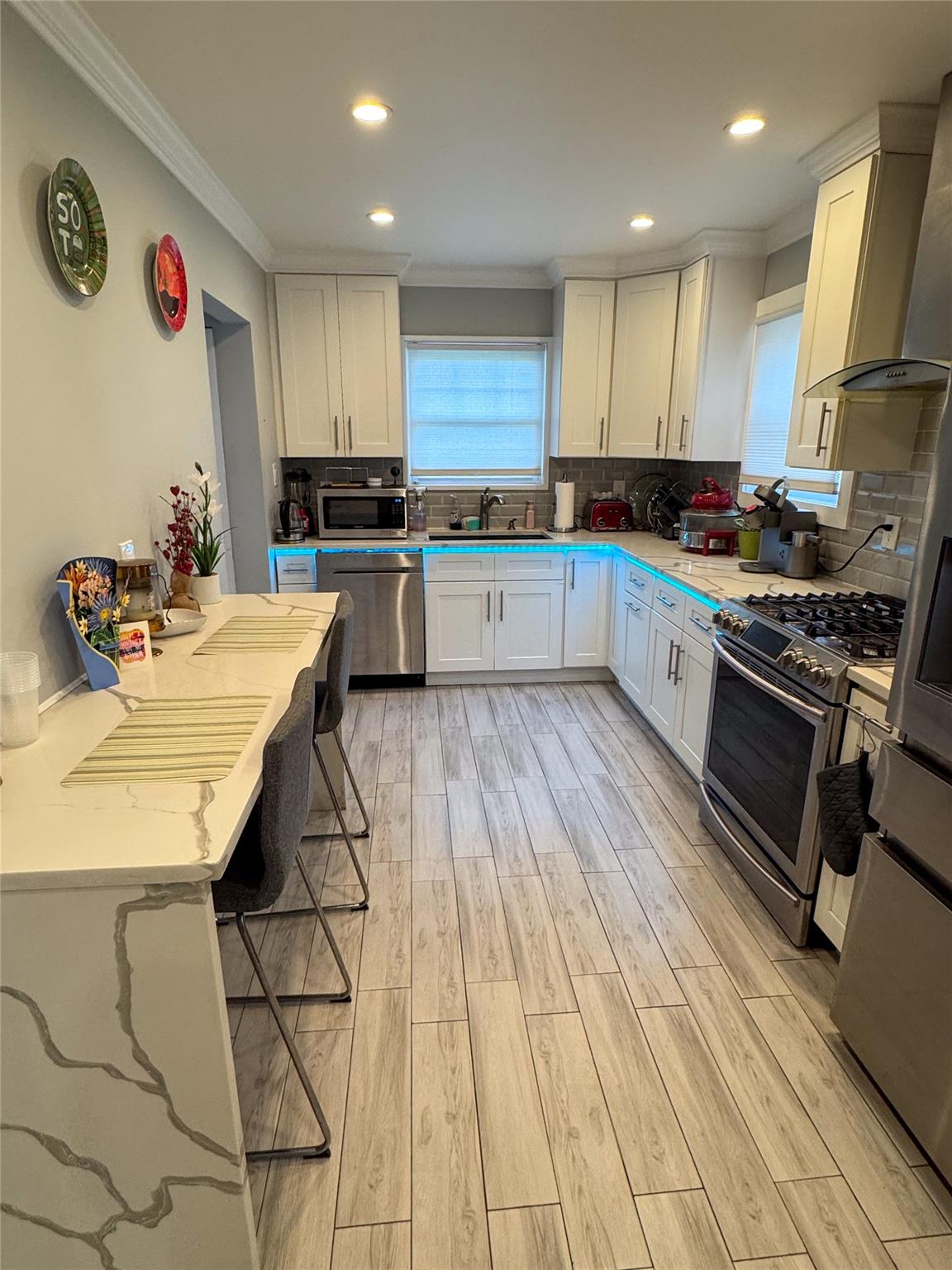 131 E Alhambra Avenue, Lindenhurst, New York image 12