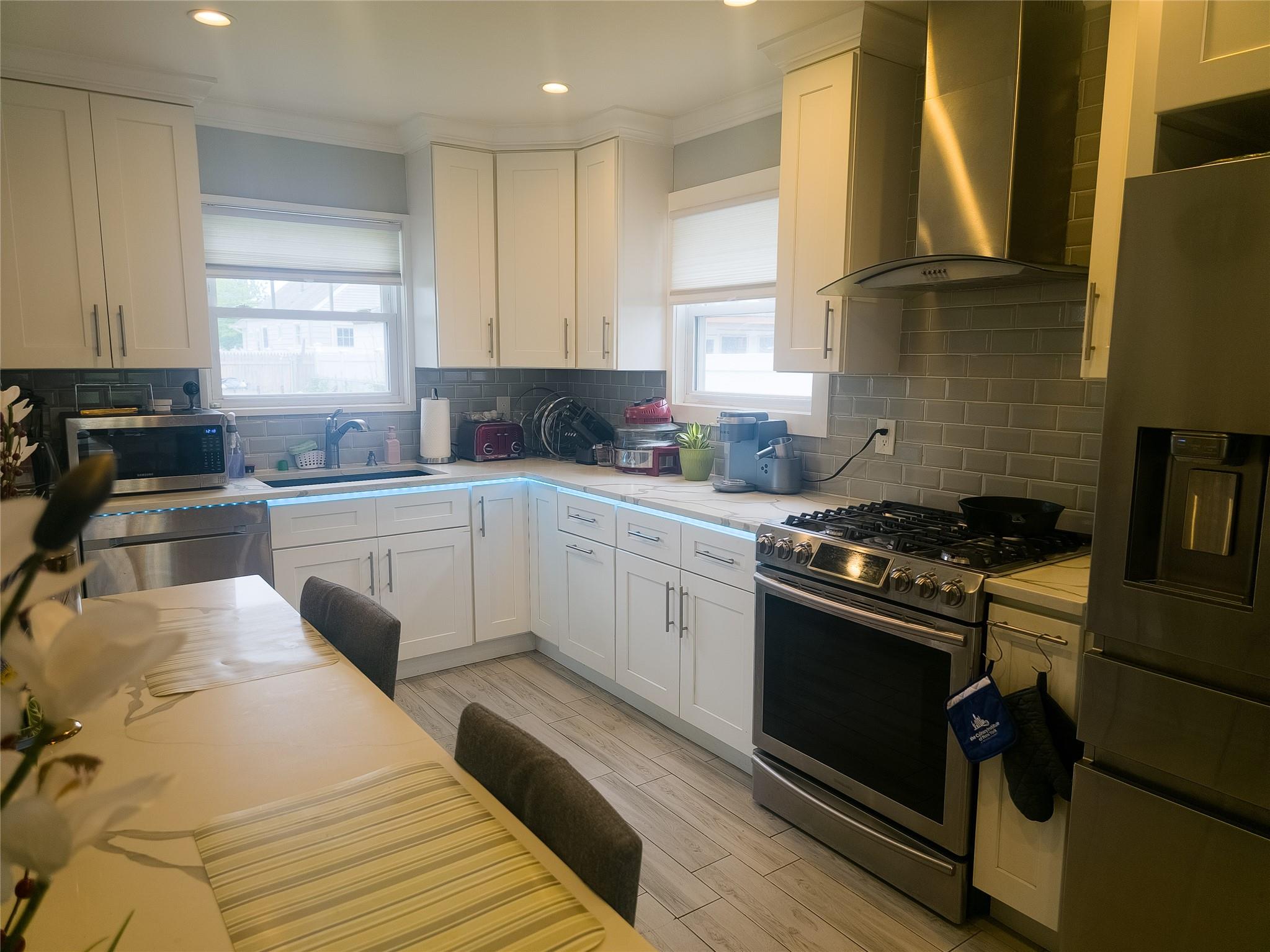 131 E Alhambra Avenue, Lindenhurst, New York image 13