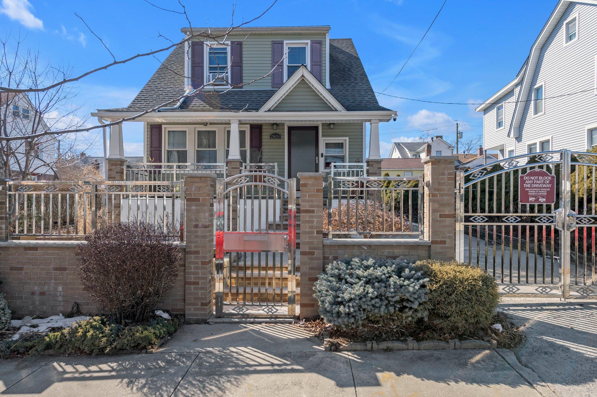 Property for Sale at Wickham Avenue, Bronx, New York - Bedrooms: 3 
Bathrooms: 3 
Rooms: 7  - $750,000
