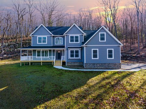 Homes For Sale - 5 Rosewood Lane<br/> Salisbury Mills, NY 12578