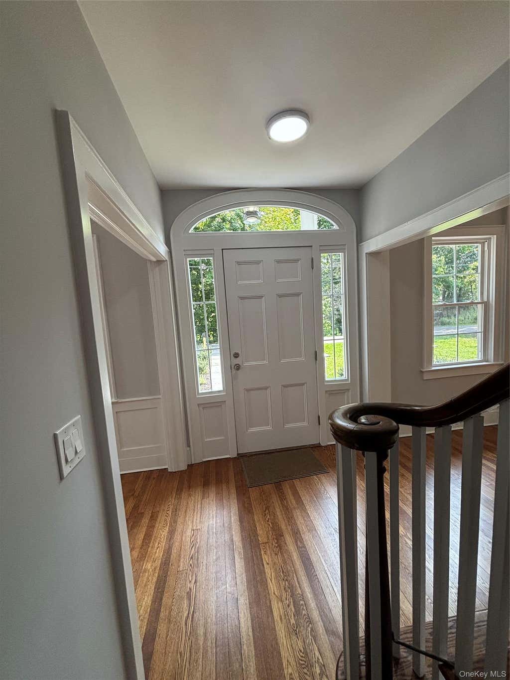 Photo of 28 Wayaawi Avenue, Bayville, NY 11709 (MLS # 1037014)