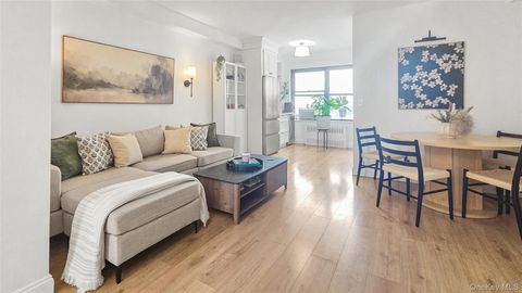 Photo of 9960 63rd Road #9P, Rego Park, NY 11374 (MLS # 984566)