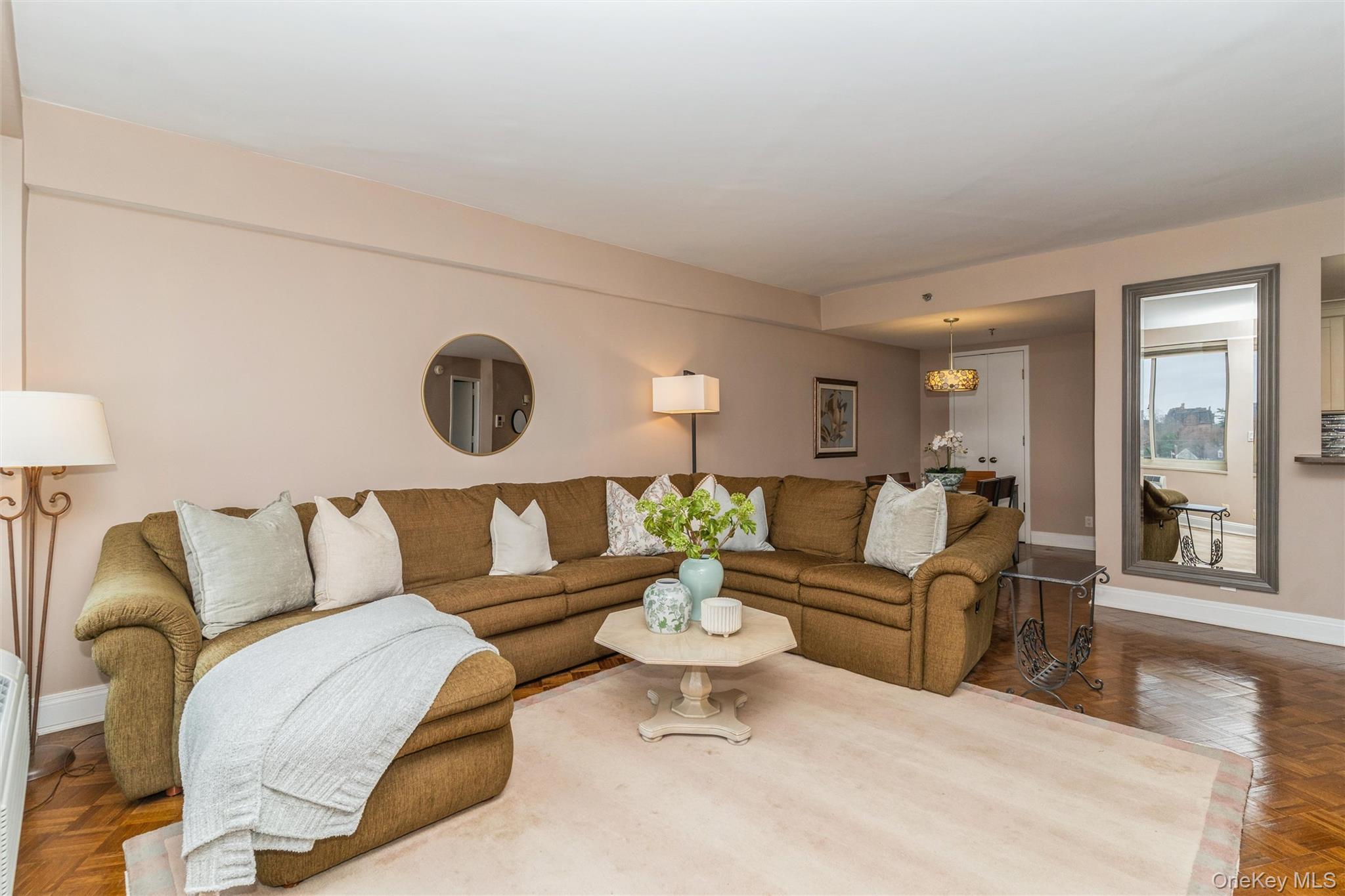 111 Cherry Valley Avenue 707