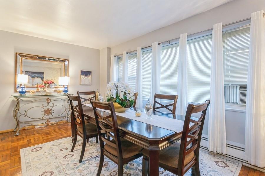 8 Fordham Hill Oval 10A