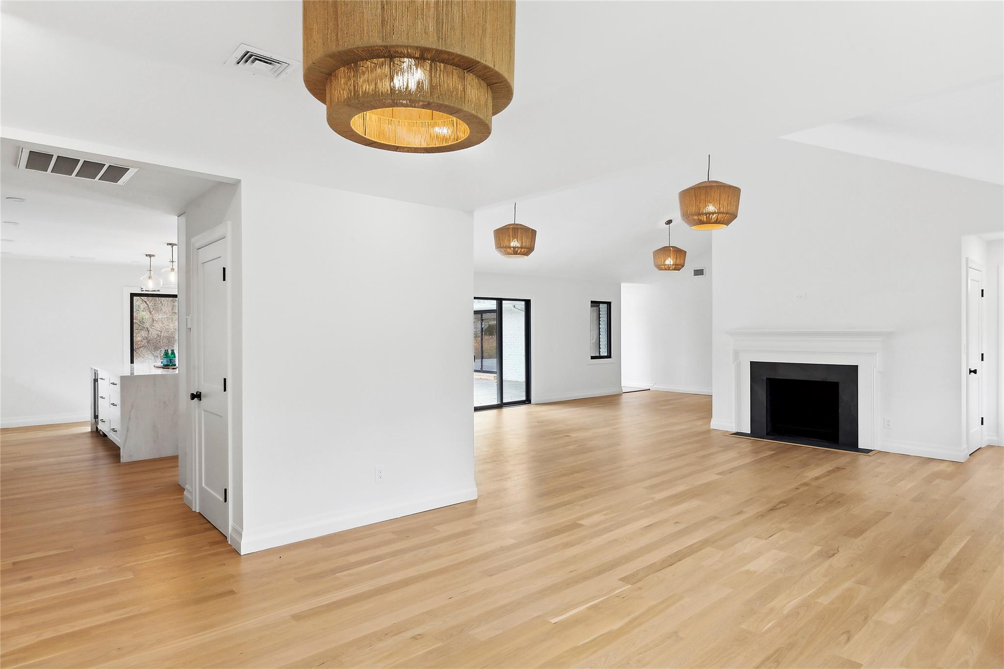 10 Lenape Road, Southampton, New York image 2
